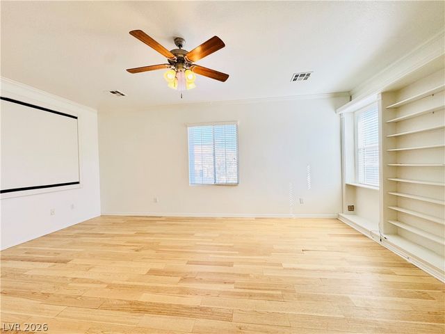 10227 Sunset Gardens Drive, Las Vegas, NV 89135