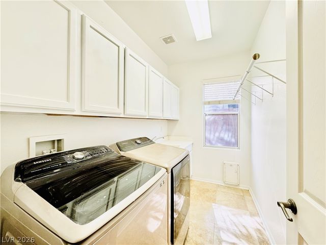 10227 Sunset Gardens Drive, Las Vegas, NV 89135