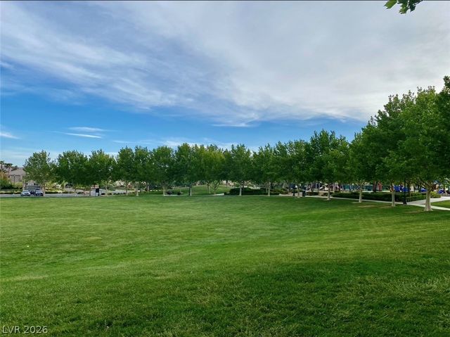 10227 Sunset Gardens Drive, Las Vegas, NV 89135