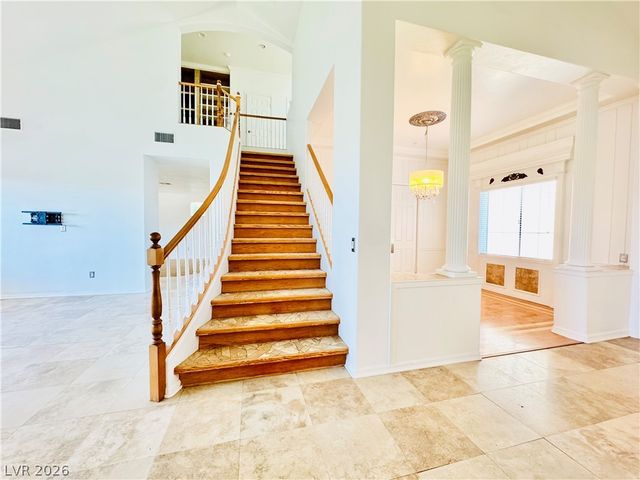 10227 Sunset Gardens Drive, Las Vegas, NV 89135