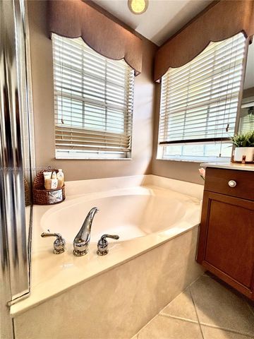 9109 Dupont Place, Wellington, FL 33414