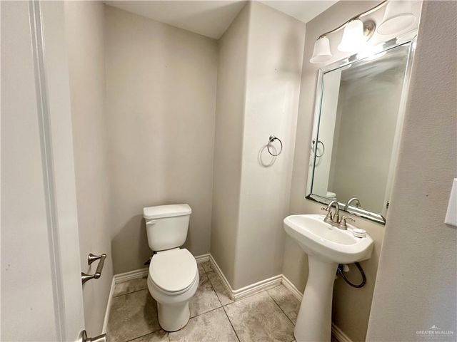 404 Central Park Street, Edinburg, TX 78541