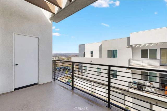 27227 Diamond Peak Lane 301, Valencia, CA 91381
