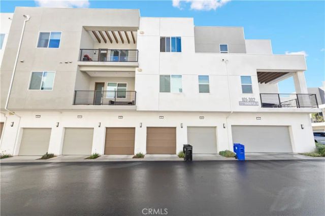 27227 Diamond Peak Lane 301, Valencia, CA 91381