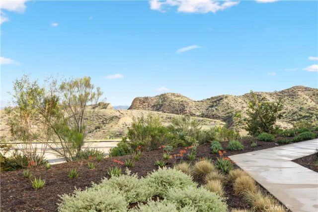 27227 Diamond Peak Lane 301, Valencia, CA 91381