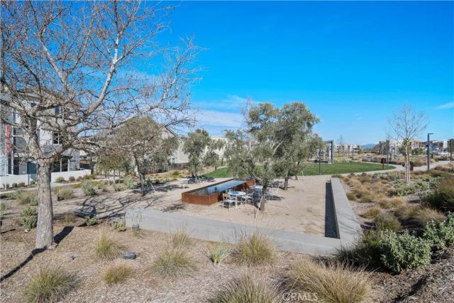 27227 Diamond Peak Lane 301, Valencia, CA 91381