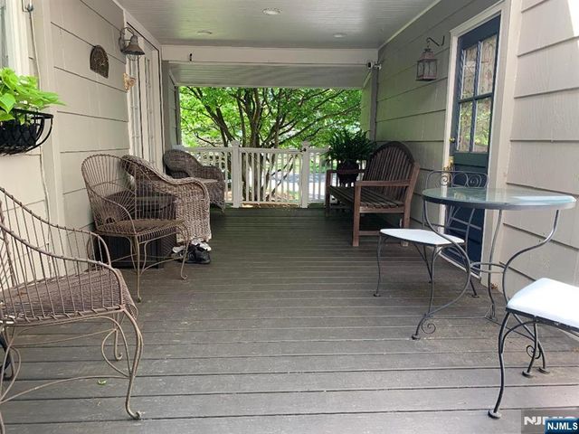 724 W Saddle River Road, Ho-ho-kus, NJ 07423