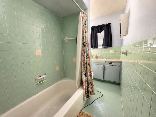 3023 Carpenter Avenue, Dallas, TX 75215