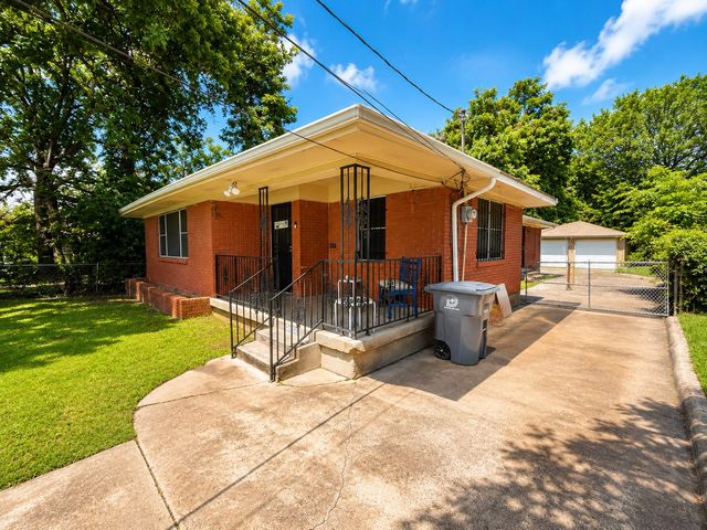 3023 Carpenter Avenue, Dallas, TX 75215
