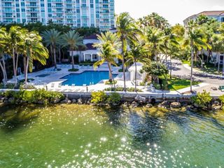 3255 NE 184th St 12303, Aventura, FL 33160
