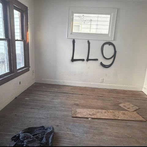 616 Larcomb Avenue, Columbus, OH 43223