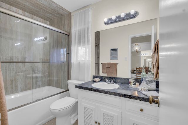 2012 York Drive, Edgecliff Village, TX 76134