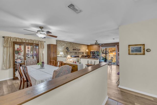 2012 York Drive, Edgecliff Village, TX 76134