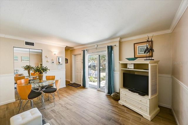 722 S BLVD OF THE PRESIDENTS 105, Sarasota, FL 34236