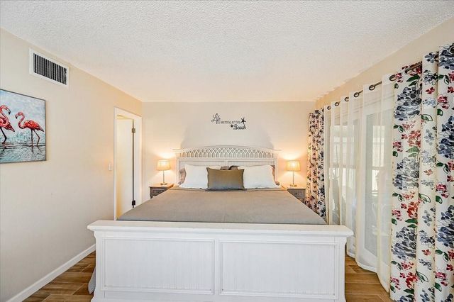 722 S BLVD OF THE PRESIDENTS 105, Sarasota, FL 34236