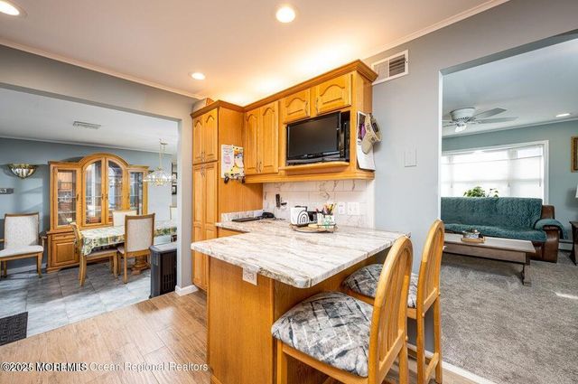 22 Queen Ann Road, Brick, NJ 08723