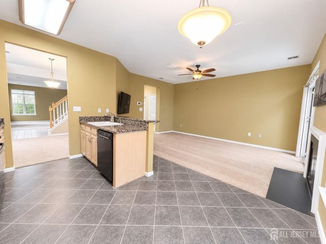 95 Ashford Drive, Plainsboro, NJ 08536