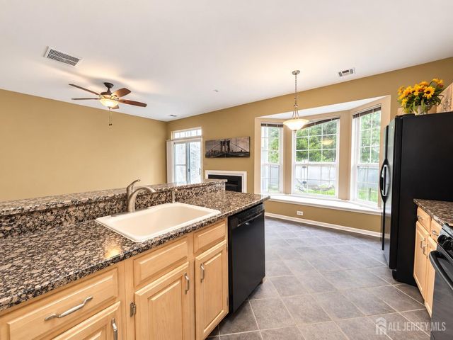 95 Ashford Drive, Plainsboro, NJ 08536