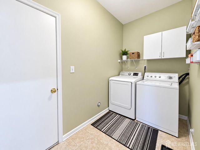 95 Ashford Drive, Plainsboro, NJ 08536