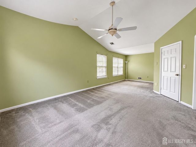 95 Ashford Drive, Plainsboro, NJ 08536