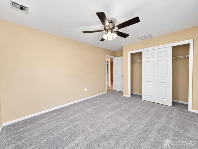 95 Ashford Drive, Plainsboro, NJ 08536