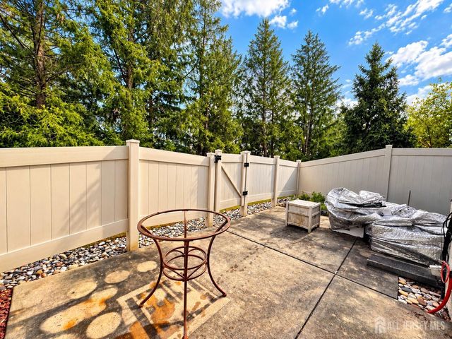 95 Ashford Drive, Plainsboro, NJ 08536