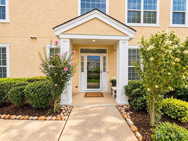 95 Ashford Drive, Plainsboro, NJ 08536
