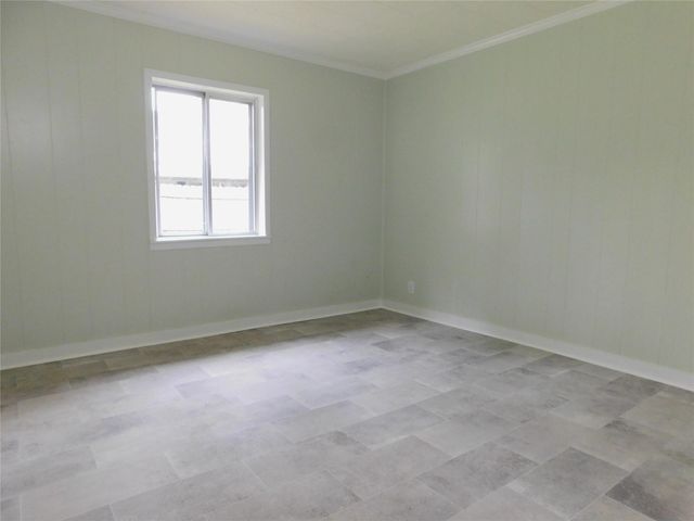 618 Temple Street, Woodville, TX 75979