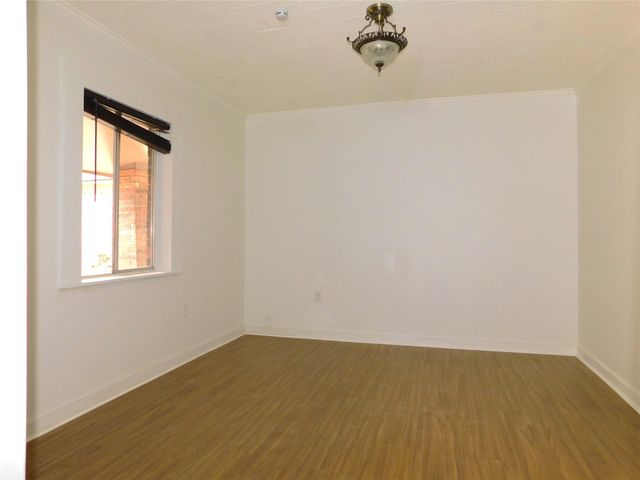 618 Temple Street, Woodville, TX 75979