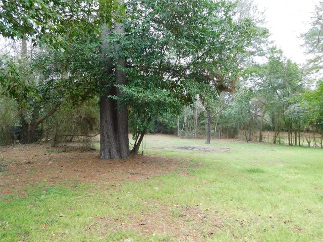 618 Temple Street, Woodville, TX 75979