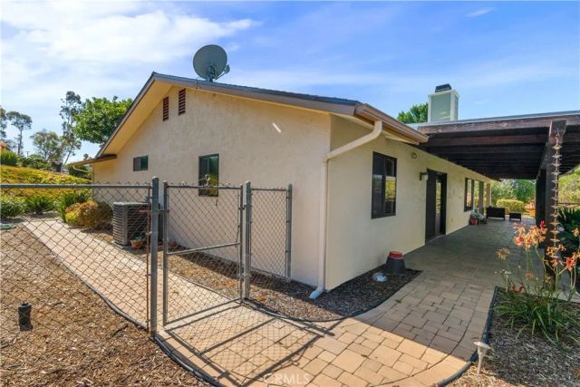 1691 Pepper Tree, Fallbrook, CA 92028