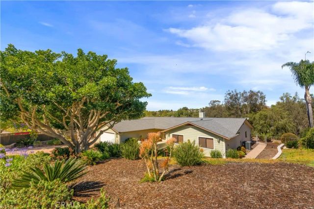 1691 Pepper Tree, Fallbrook, CA 92028
