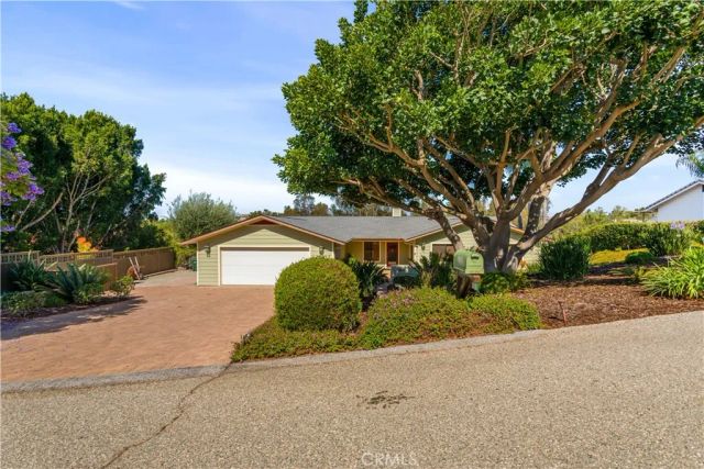1691 Pepper Tree, Fallbrook, CA 92028
