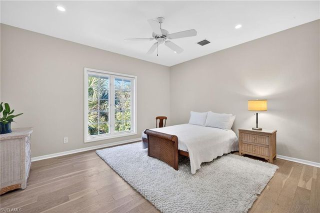 290 Southwinds DR, Sanibel, FL 33957