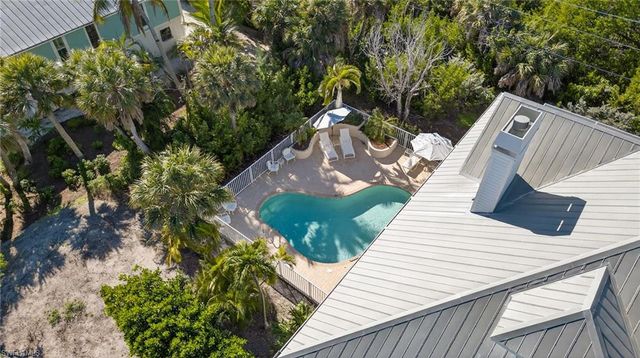 290 Southwinds DR, Sanibel, FL 33957