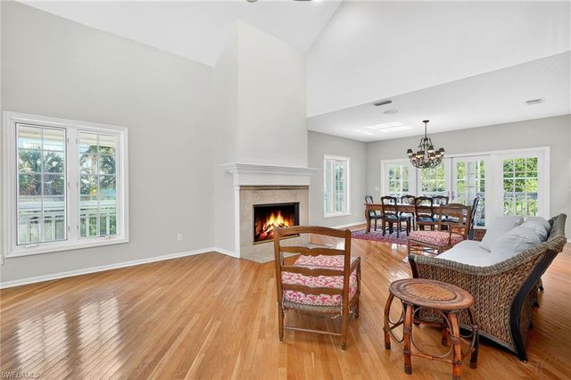 290 Southwinds DR, Sanibel, FL 33957