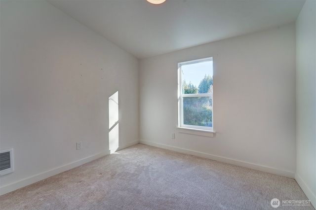 42 E Mossflower Lane, Grapeview, WA 98546