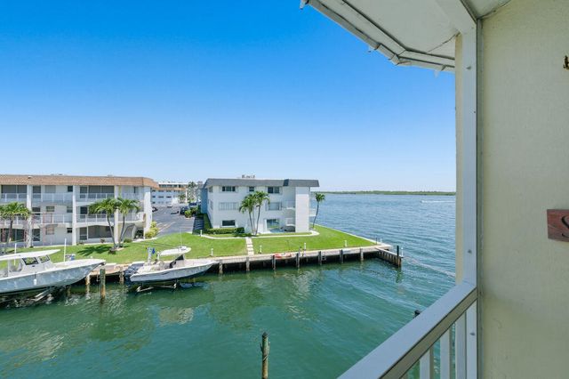101 Doolen Court 307, North Palm Beach, FL 33408