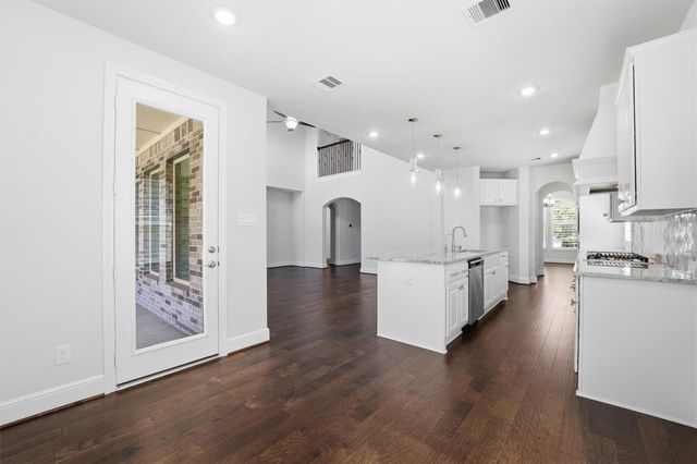 18011 Zagranski Cedar, Cypress, TX 77433