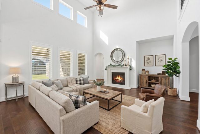 18011 Zagranski Cedar, Cypress, TX 77433