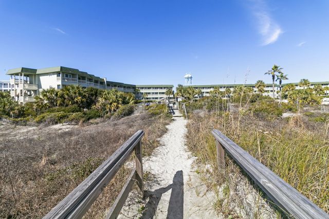 1300 Ocean Boulevard 140, Isle Of Palms, SC 29451