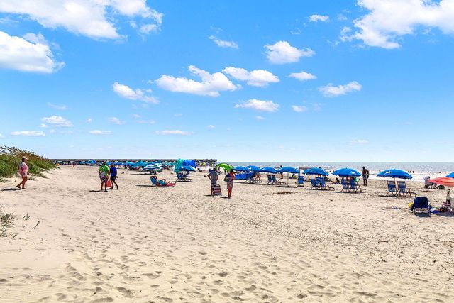 1300 Ocean Boulevard 140, Isle Of Palms, SC 29451