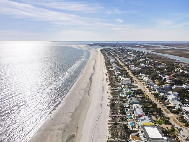 1300 Ocean Boulevard 140, Isle Of Palms, SC 29451