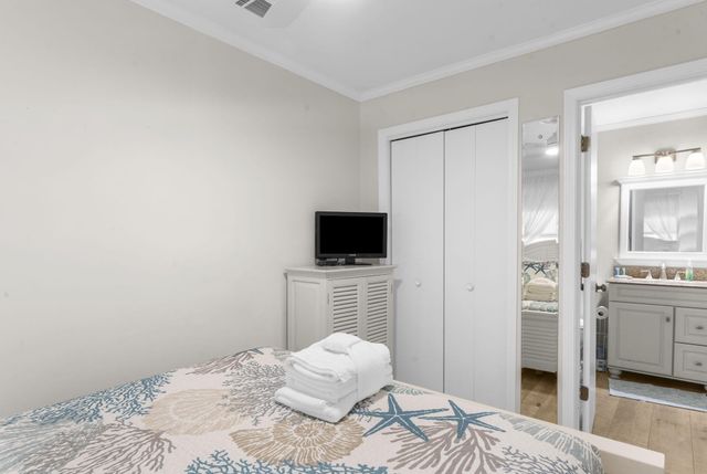 1300 Ocean Boulevard 140, Isle Of Palms, SC 29451