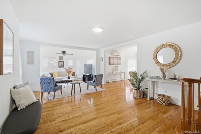 2934 161st Street, Flushing, NY 11358