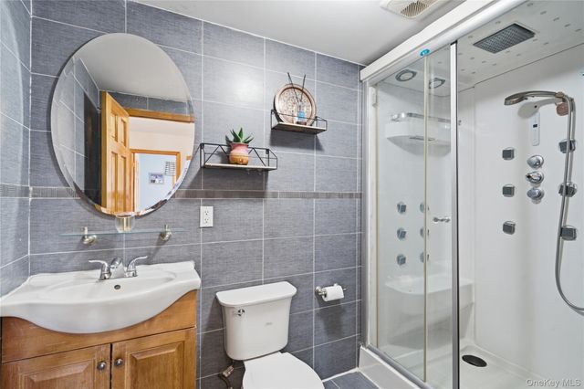 2934 161st Street, Flushing, NY 11358