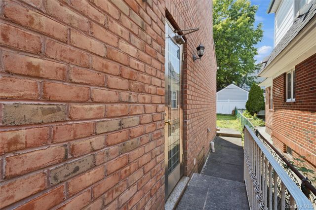 2934 161st Street, Flushing, NY 11358