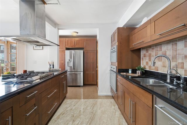 2934 161st Street, Flushing, NY 11358
