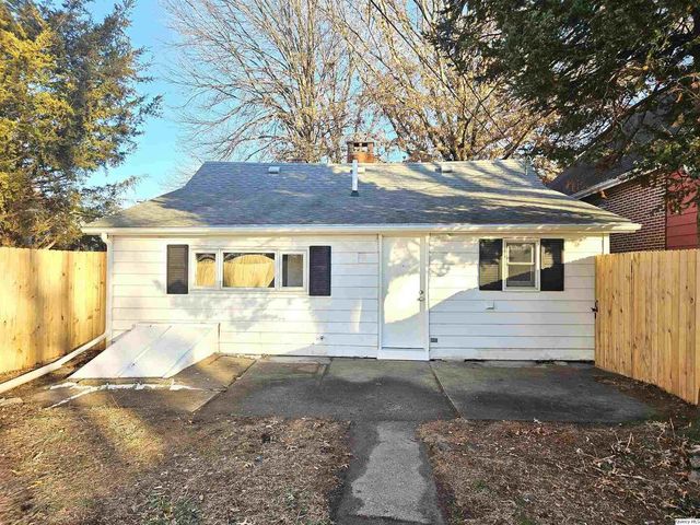 913 N 12th Street, Quincy, IL 62301