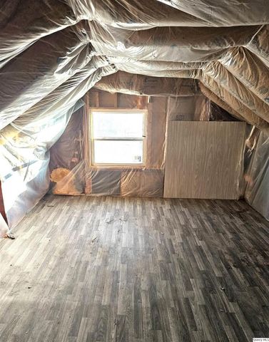 913 N 12th Street, Quincy, IL 62301